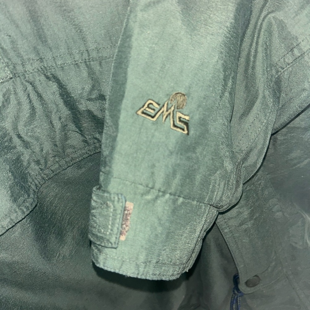 Eastern Mountain Sports Mens Windbreaker 1/2 Snap Front Pouch Jacket Vtg small - Picture 6 of 10